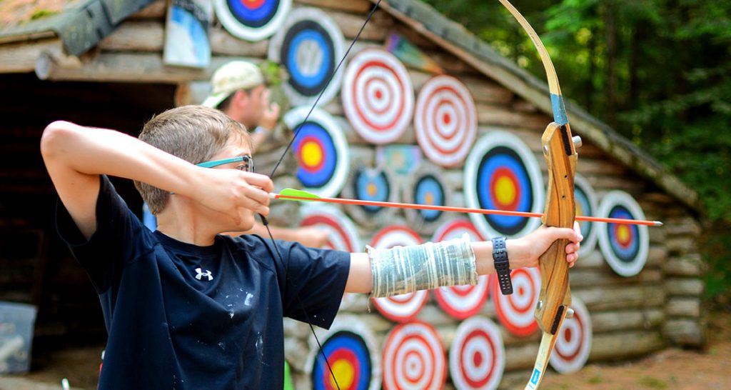 Special activities at summer camp in Maine