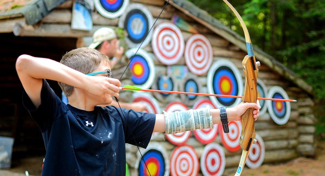 Special activities at summer camp in Maine