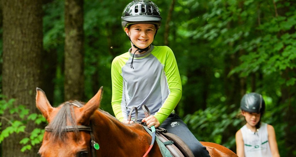 Special activities at summer camp in Maine