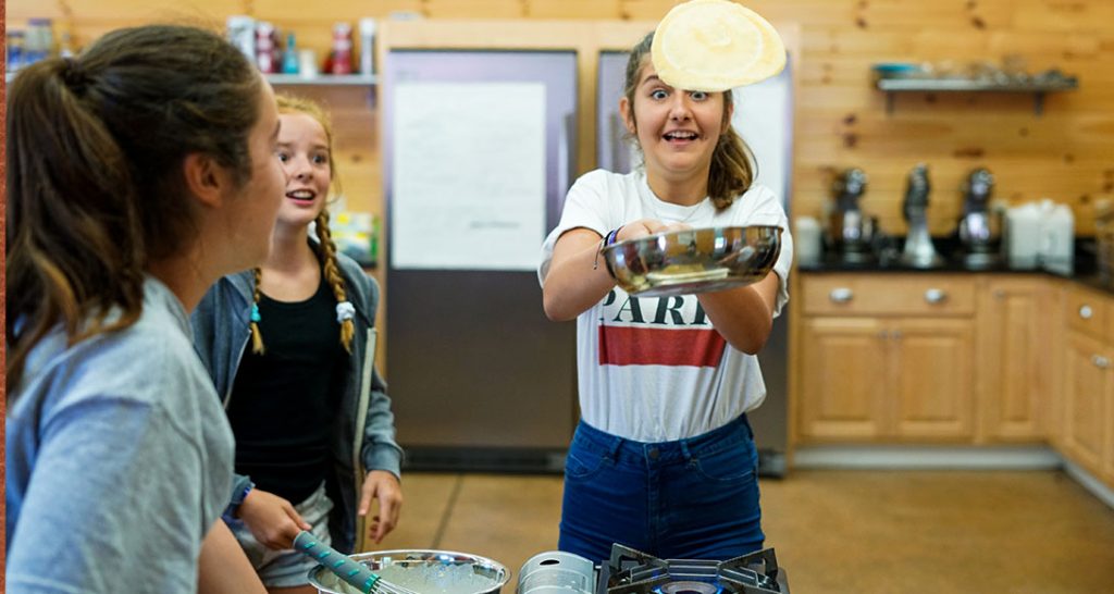 Special activities at summer camp in Maine