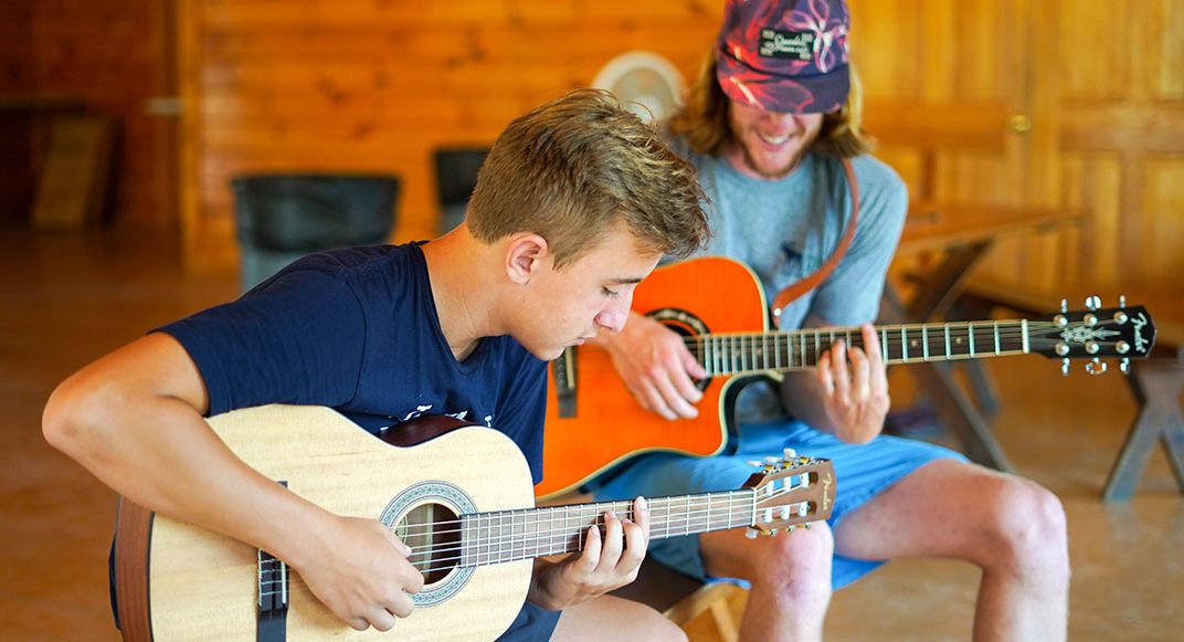 Special activities at summer camp in Maine